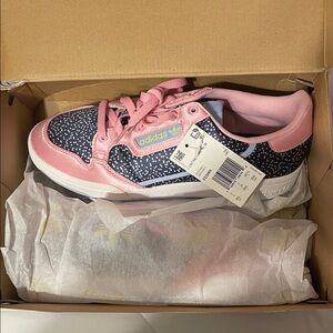 Adidas Women's Pink and Navy Sneakers